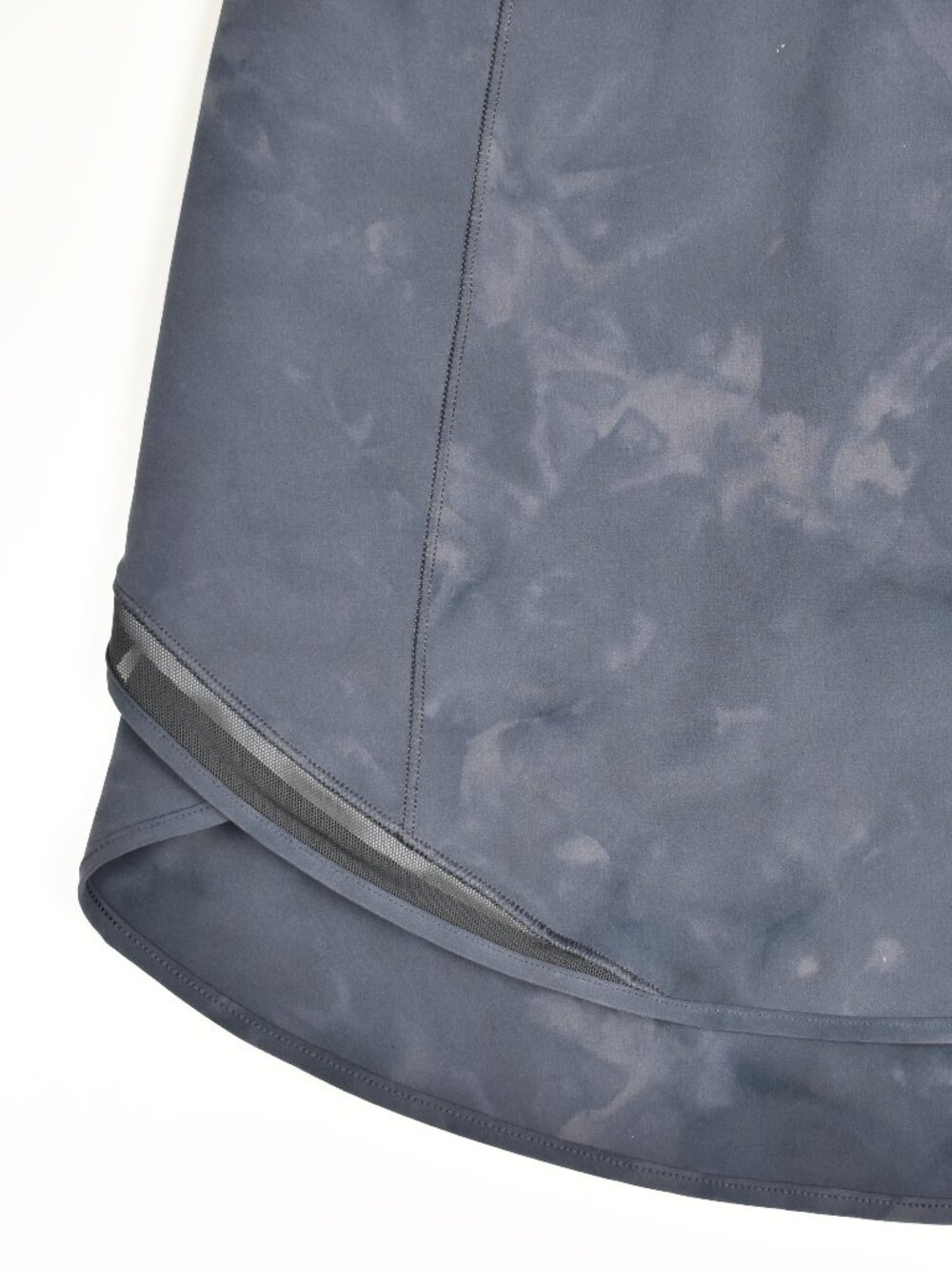 Lululemon Hotty Hot High-Rise Skirt in Diamond Dye Pitch Grey - 6 - Picture 3 of 7